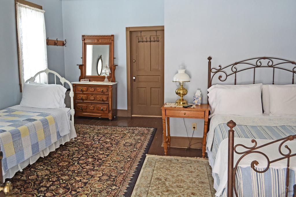 Hotel Backwoods Bed And Bath McGregor Esterno foto