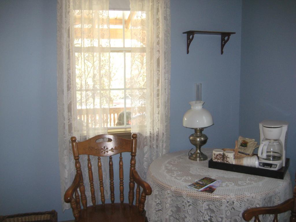 Hotel Backwoods Bed And Bath McGregor Esterno foto