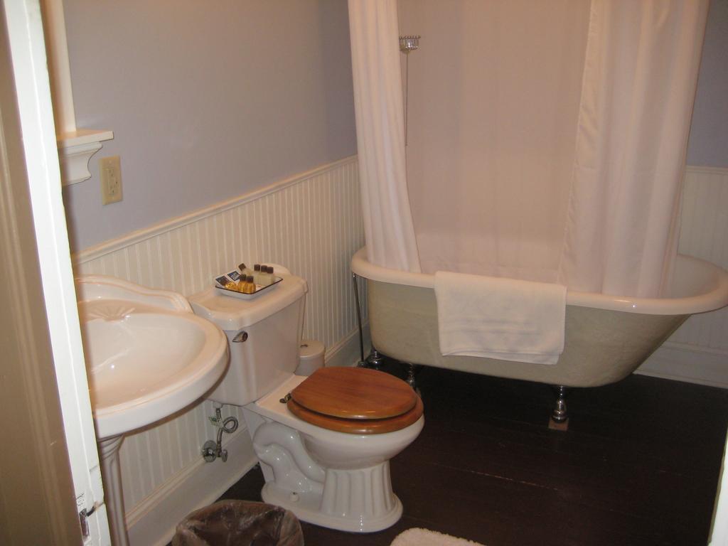 Hotel Backwoods Bed And Bath McGregor Esterno foto
