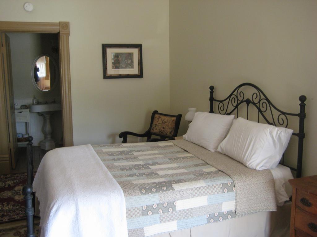 Hotel Backwoods Bed And Bath McGregor Esterno foto